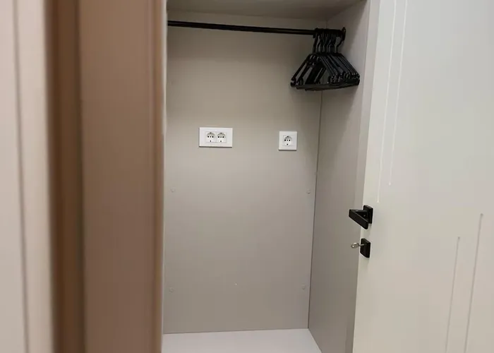 The Marina -s6 Apartman *