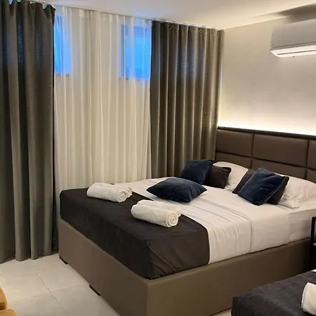 The Marina -s6 Apartman