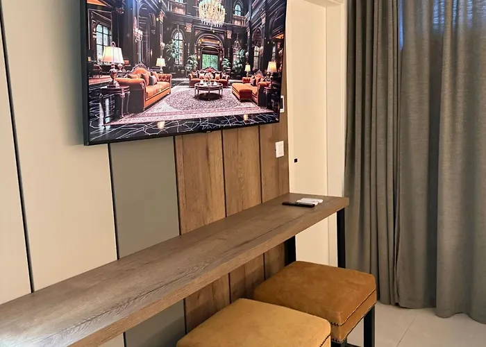 The Marina -s6 Kožino